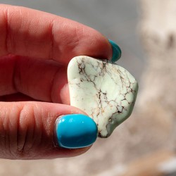 MAGNESITE CITRONEL pocket crystal