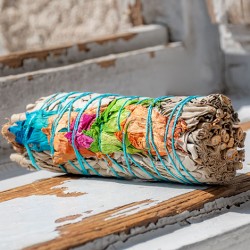 KADILO BELI ŽAJBELJ pozitivna energija, beli žajbelj za privabljanje pozitivne energije, kadilo iz belega žajblja