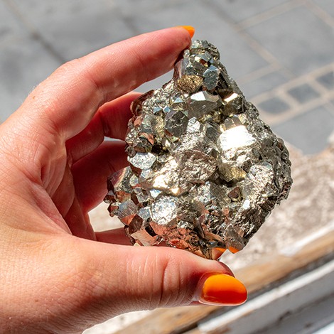 PYRITE raw crystal 687 g