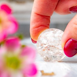 Kamena strela razpokana Kristal za manifestacijo
Kristal za zaščito
Kamena strela za zdravljenje